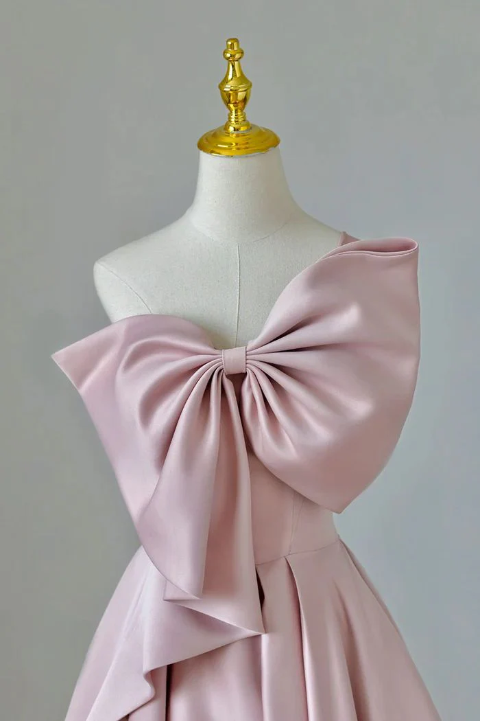 Lustrous Satin A-Line Strapless Bow-Detail Floor-Length Prom Dress for Women