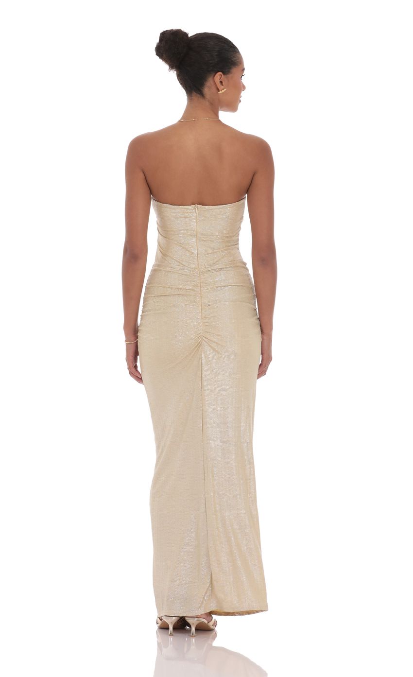 Strapless Sweetheart Neckline Evening Dress with Ruched Bodice & Metallic Sheath Silhouette