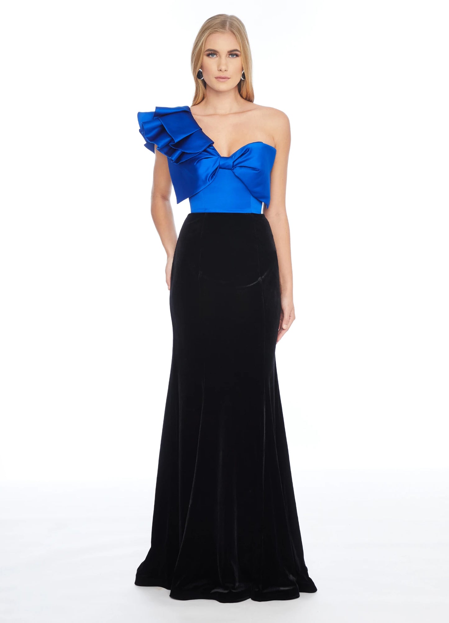 Striking Satin and Velvet Sheath One-Shoulder Sweetheart Ruffled Plain Back Floor-Length Evening Dresses