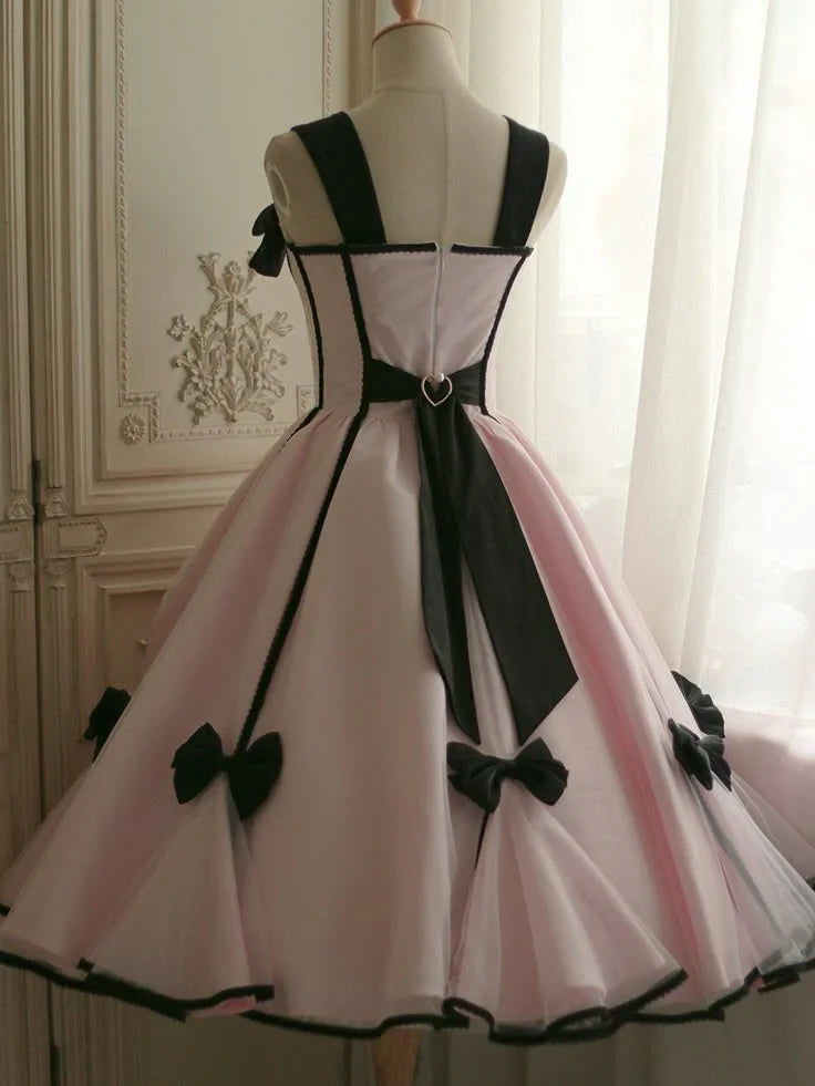 Sweet Satin Tulle Ball Gown Sweetheart Sleeveless Sash Back Short Homecoming Dresses