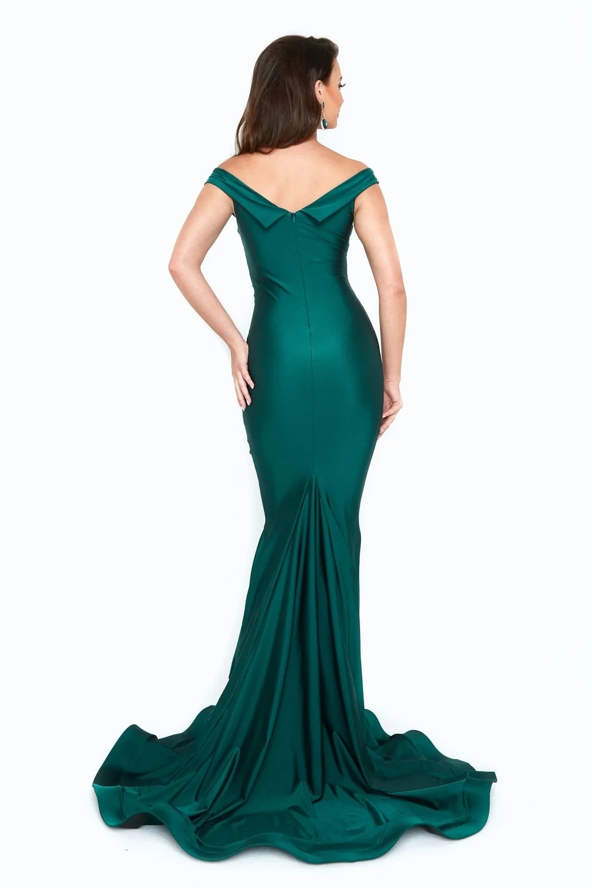 V-neck sleeveless backless pleated detail mermaid and floor length evening dress