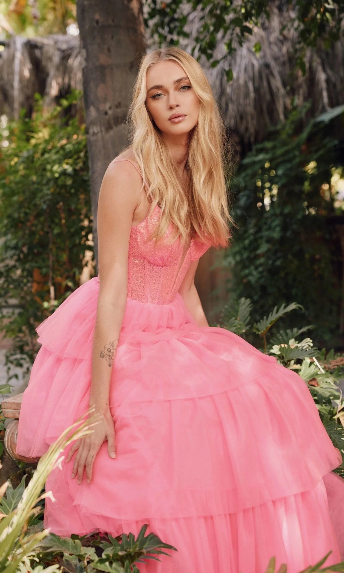 Vibrant Fitted Ball Gown Spaghetti Strap Sleeveless Back Zipper Floor-Length Prom Dresses