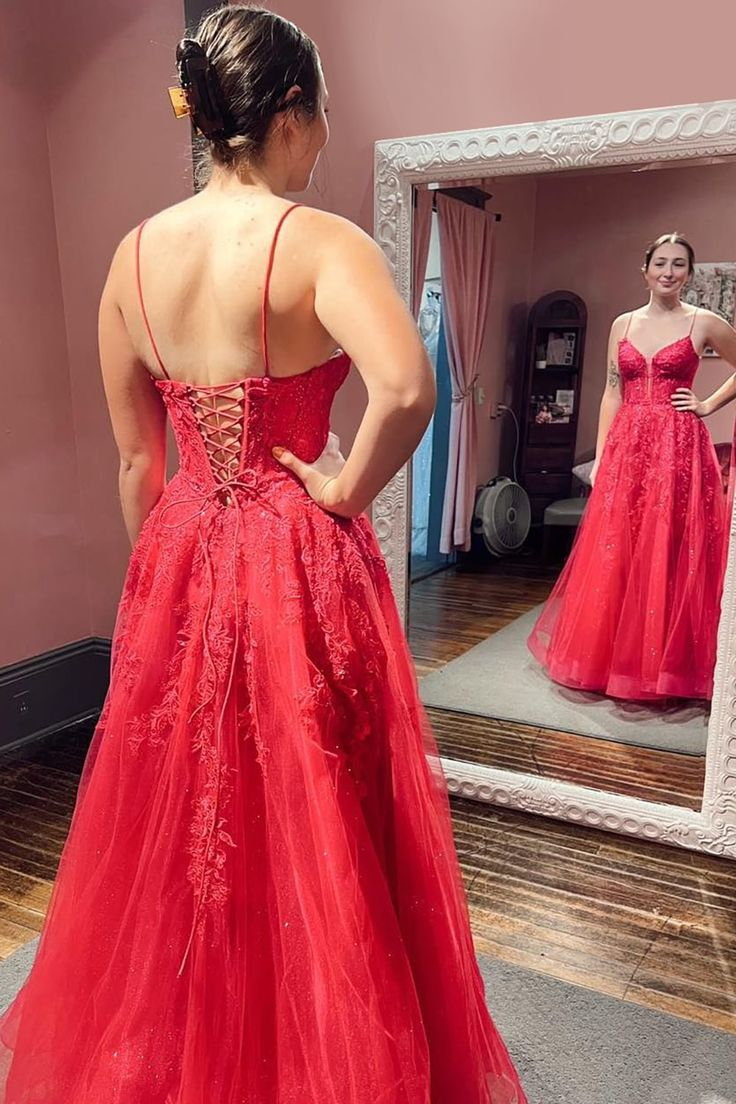 Vibrant Red Lace Tulle A-Line Sweetheart Spaghetti Strap Lace-Up Prom Dress