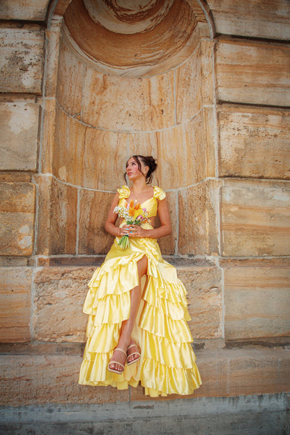Vibrant A-Line Ruffled Tiered Sweetheart Off-Shoulder Ruffled Cap Sleeve Open Back High Slit Floor-Length Evening Dresses