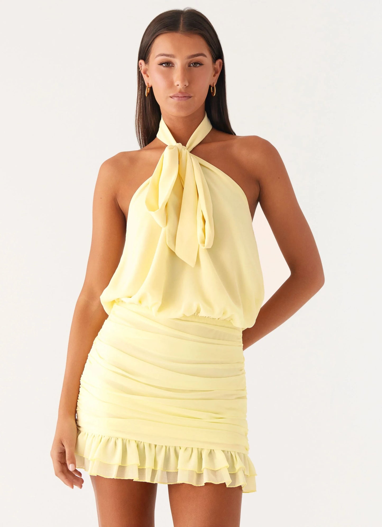 Vibrant Chiffon Sheath Halter Neck Sleeveless Open Back Ruched Mini Homecoming Dresses