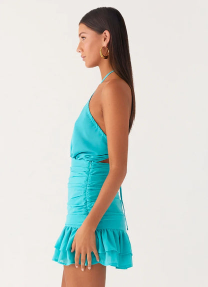 Vibrant Chiffon Sheath Halter Sleeveless Open Back Tie Mini Homecoming Dresses