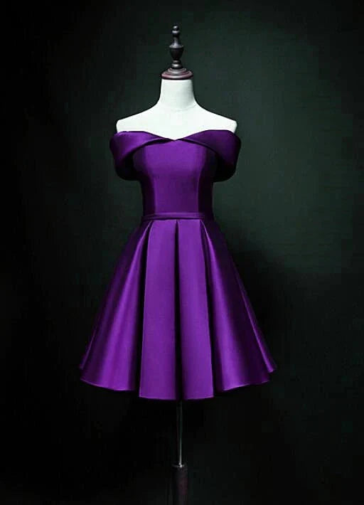 Vibrant Satin A-Line Off-Shoulder Sleeveless Lace-Up Back Short Homecoming Dresses