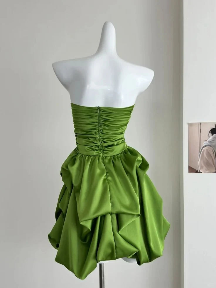 Vibrant Satin A-Line Strapless Sleeveless Ruched Back Short Homecoming Dresses