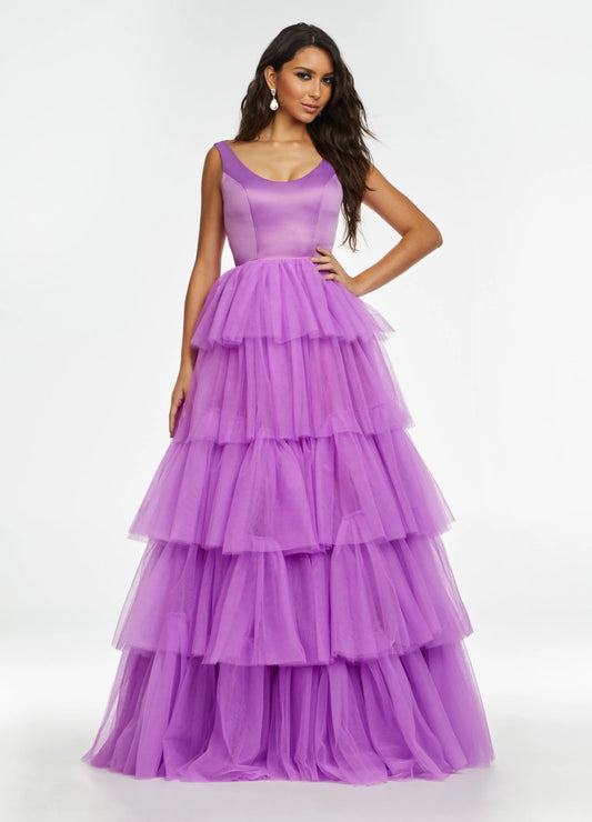 Vibrant Tulle Ball Gown Scoop Neck Sleeveless Lace-Up Back Floor-Length Evening Dresses
