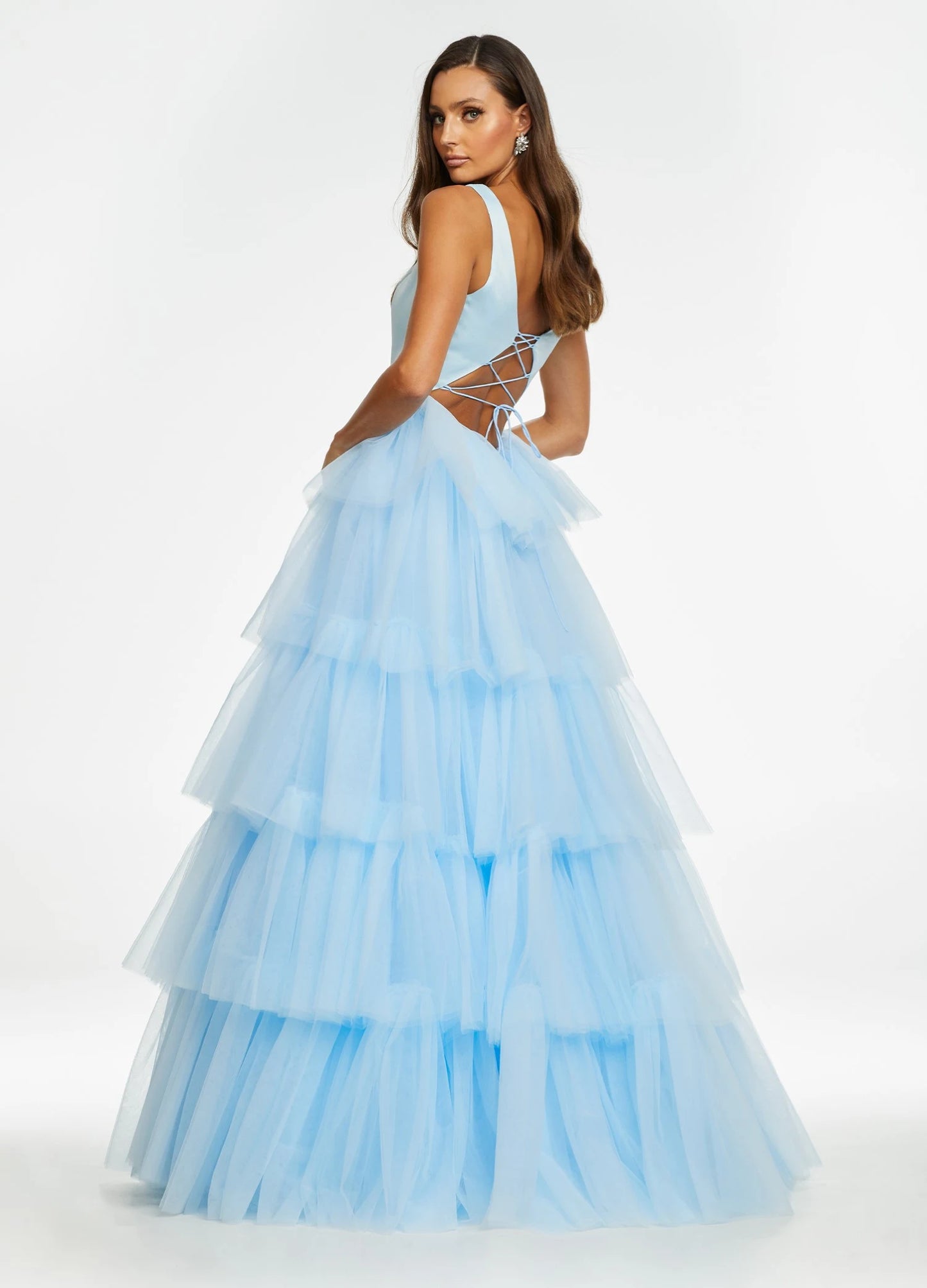 Vibrant Tulle Ball Gown Scoop Neck Sleeveless Lace-Up Back Floor-Length Evening Dresses