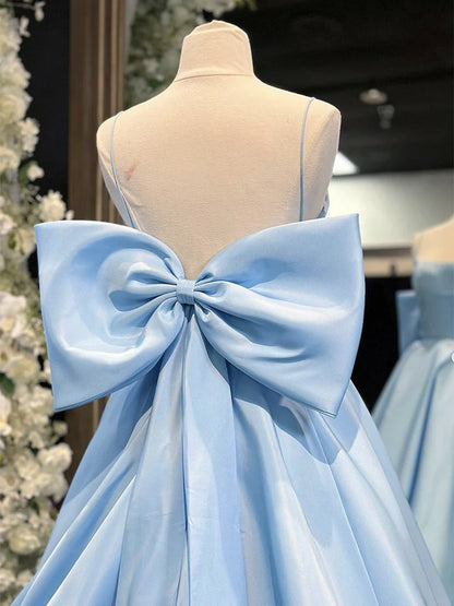 Voluminous ball gown spaghetti-strap square-neck back-bow floor-length prom dress