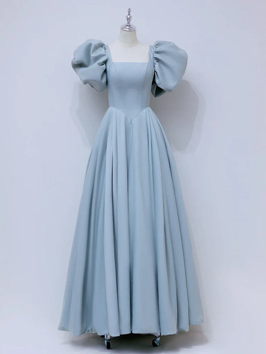 Voluminous ball gown square-neck puff-sleeve open-back floor-length prom dress