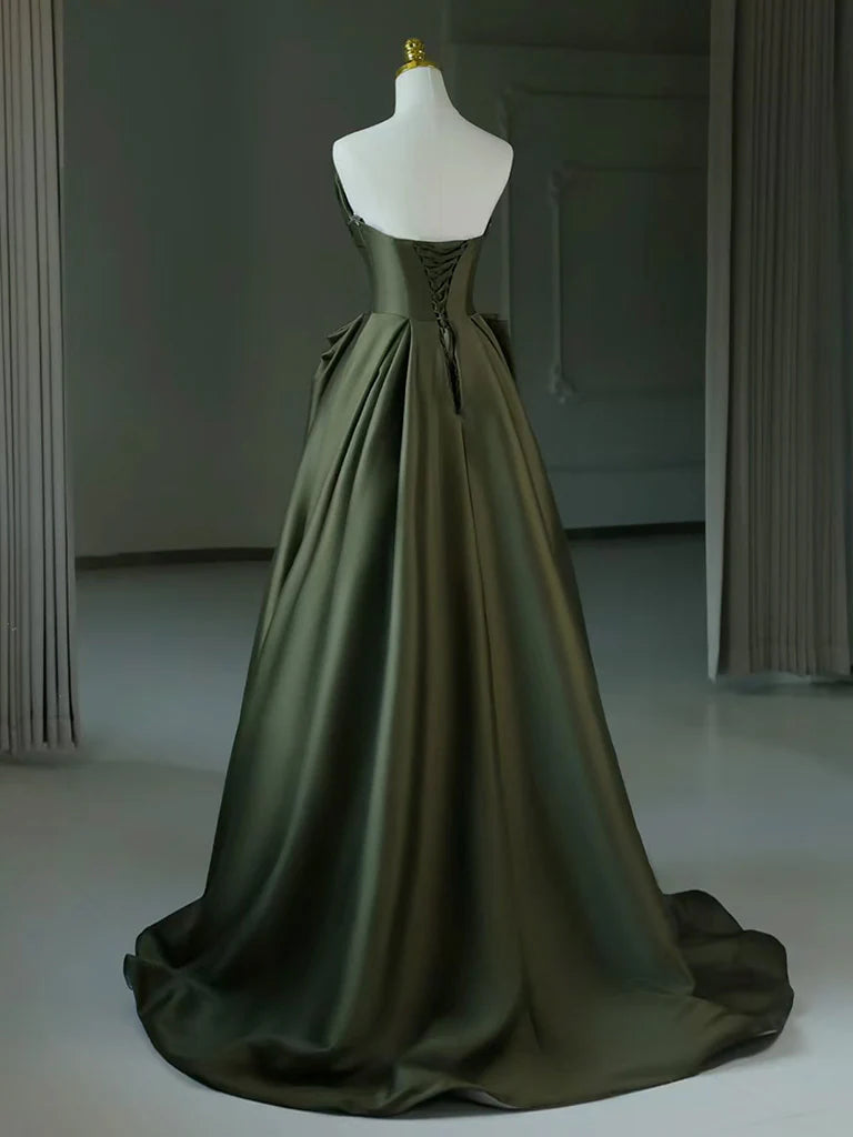 Voluminous ball gown strapless sweetheart lace-up back floor-length prom dress