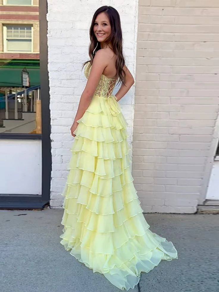 Whimsical Chiffon Ball Gown Sweetheart Strapless Tiered Lace-Up Floor-Length Prom Dress