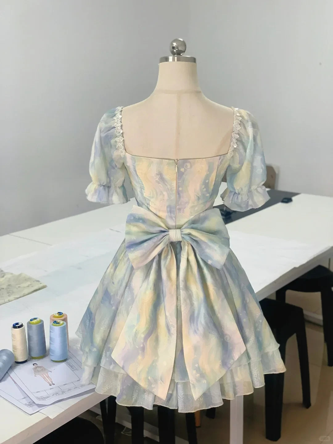 Whimsical Chiffon A-Line Square Neck Puffy Short Sleeve Bow Back Short Homecoming Dresses