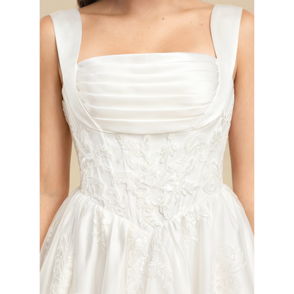 White Satin Square Neck Corset Lace Applique A-Line Short Homecoming Dress with Back Bow