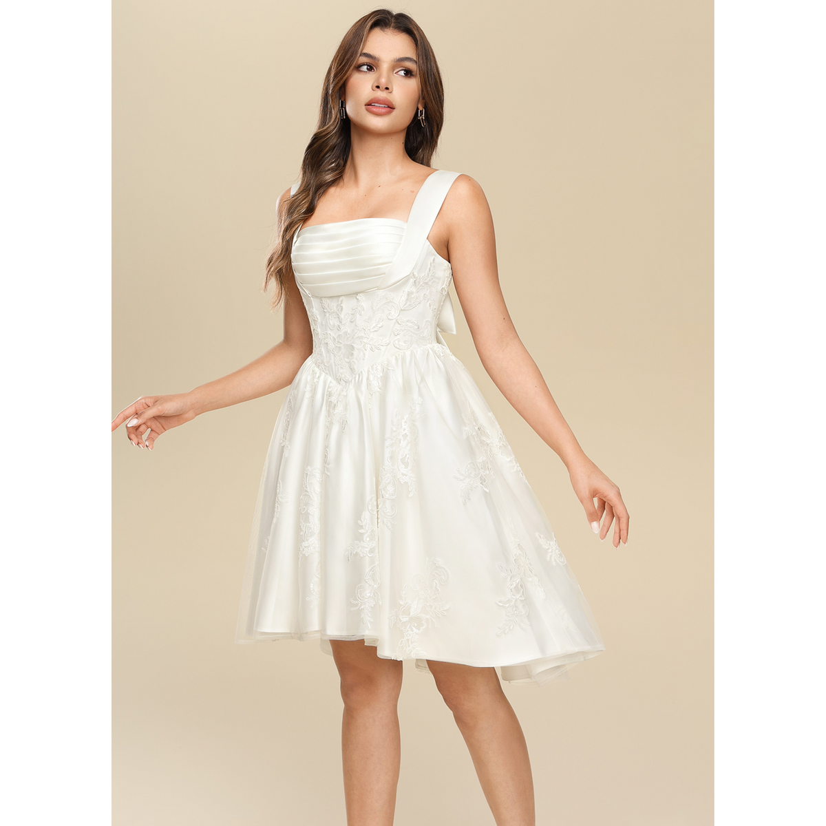 White Satin Square Neck Corset Lace Applique A-Line Short Homecoming Dress with Back Bow