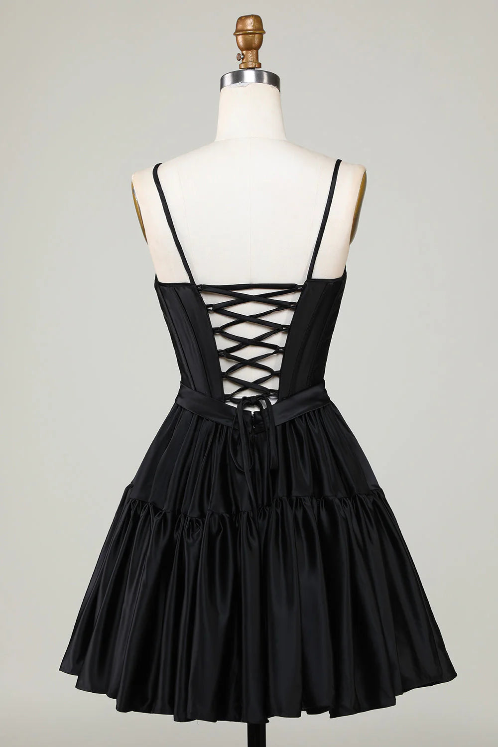 Fashionable A-line thin shoulder strap black short Cocktail Dresses