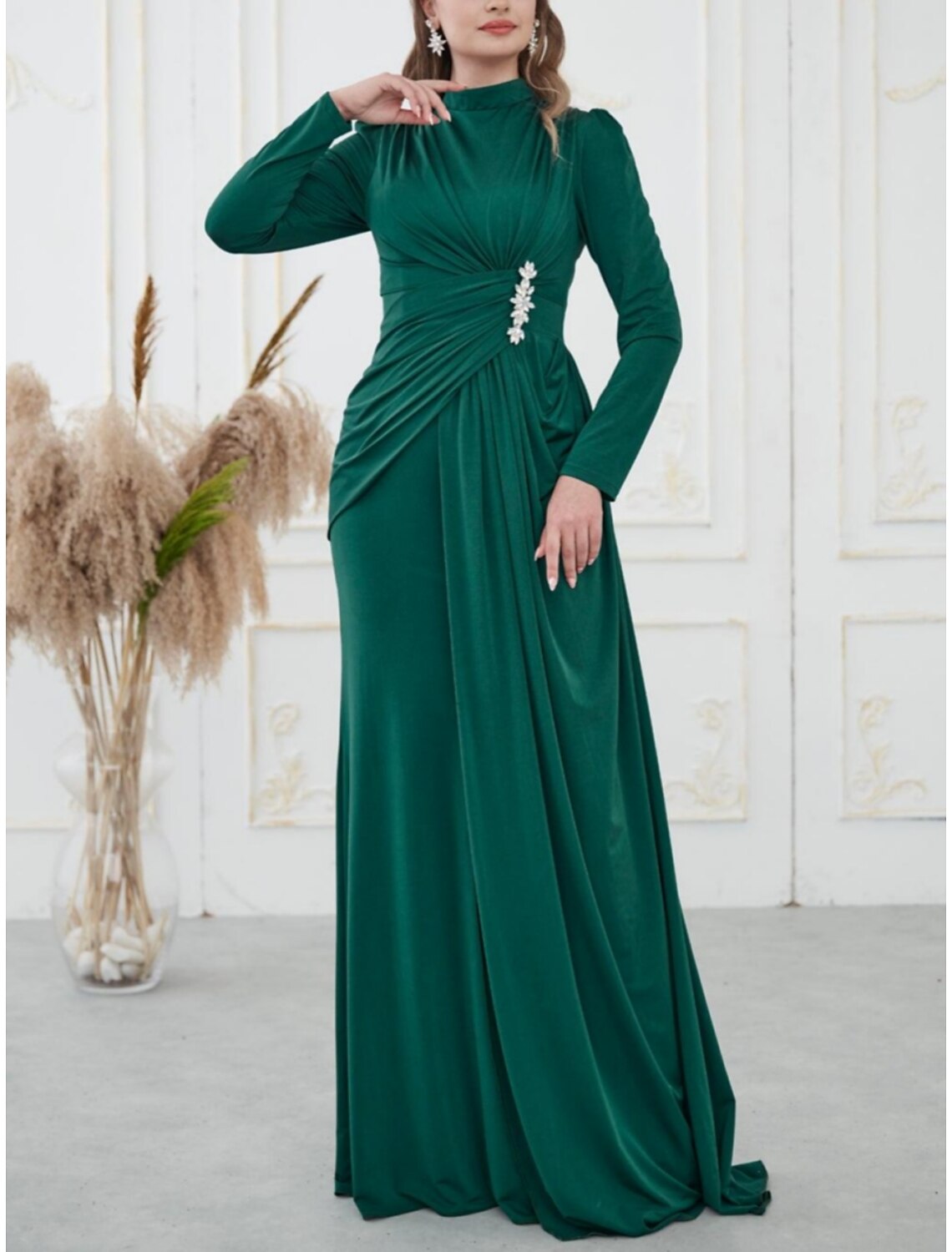 A-Line Evening Gown Elegant Dress Formal Sweep / Brush Train Long Sleeve High Neck Satin with Pleats Sequin