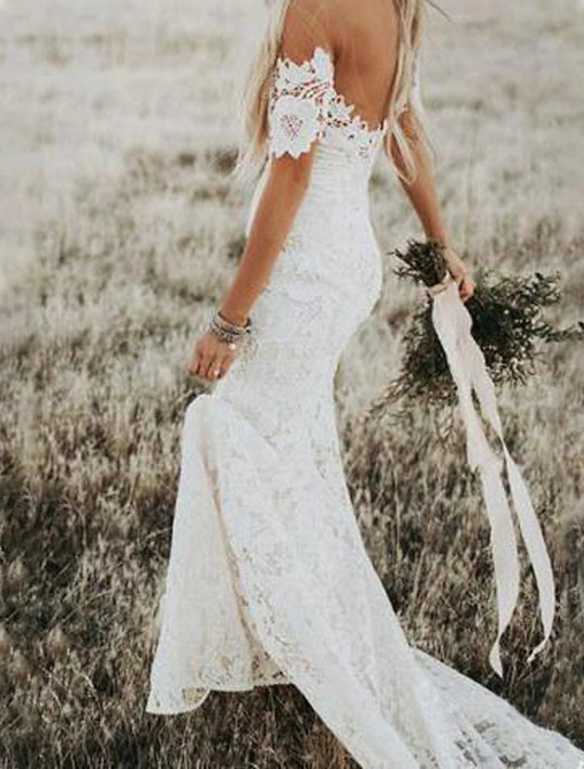 Sexy Formal Wedding Dresses Ball Gown V Neck Cap Sleeve Chapel Train Lace Bridal Gowns With Beading Appliques