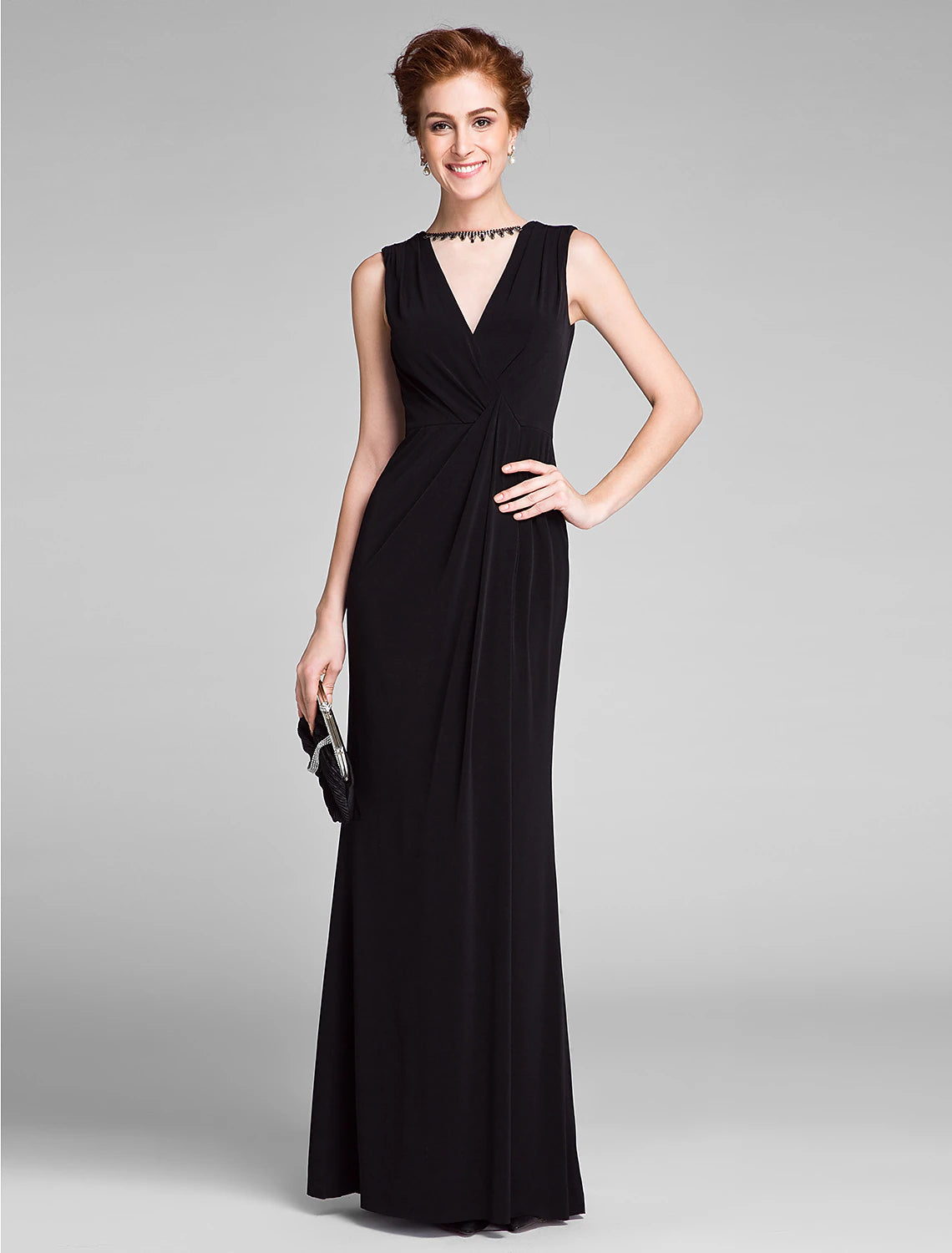 Mermaid / Trumpet Mother of the Bride Dress Little Black Dress Jewel Neck Floor Length Chiffon Sleeveless No with Crystals Side Draping
