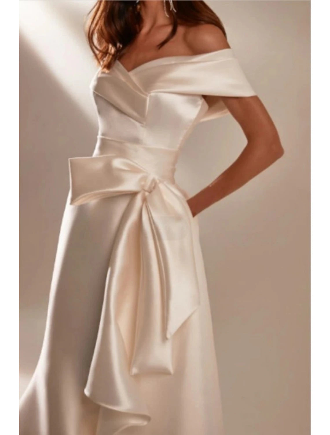 Engagement Formal Wedding Dresses Mermaid / Trumpet Off Shoulder Cap Sleeve Court Train Satin Bridal Gowns With Bow(s)