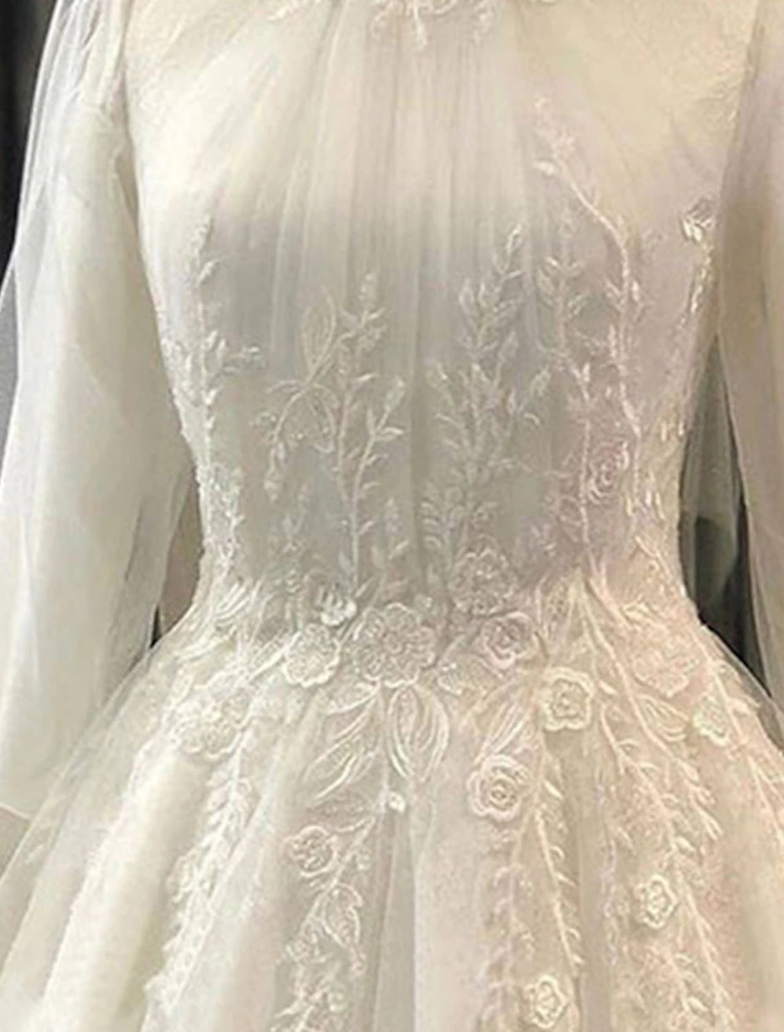Engagement Vintage 1940s / 1950s Formal Fall Wedding Dresses Ball Gown High Neck Long Sleeve Court Train Lace Bridal Gowns With Pleats Appliques Summer Wedding Party  Women‘s Clothing