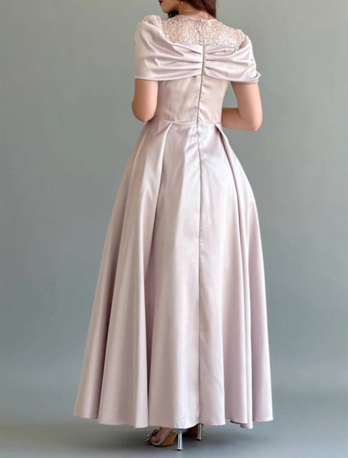 A-Line Evening Gown Elegant Dress Wedding Guest Prom Floor Length Sleeveless Jewel Neck Satin with Ruched Pearls Sequin
