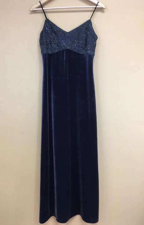 Elegant Velvet V-Neck Spaghetti Strap Lace-Trim Floor-Length A-Line Prom Dress