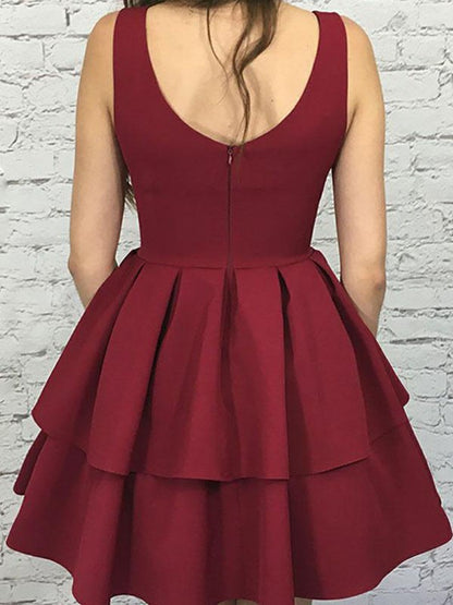 A-shaped sleeveless shoulder strap layered short homecoming dress