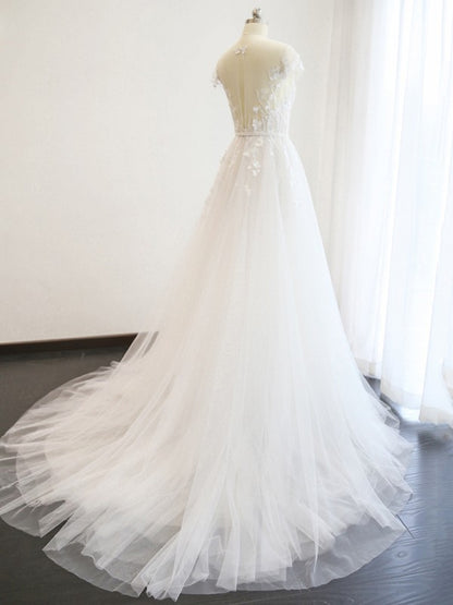 A-Line/Princess V-neck Court Train Short Sleeves Applique Tulle Wedding Dresses