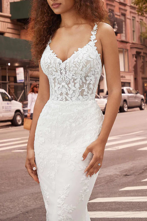 Thin shoulder strap V-neck fishtail wedding dress with detachable hem and lace bridal gown