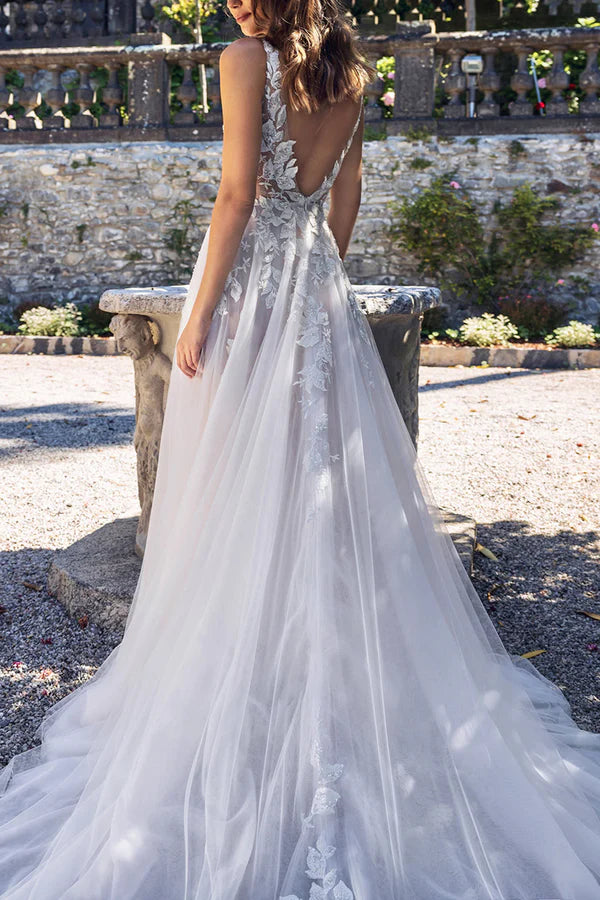 Charming illusion deep V-neck lace decal bohemian style slit wedding dress