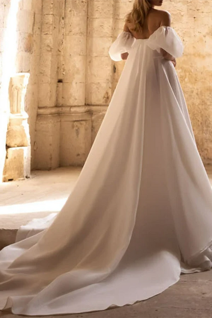 A Line Sweetheart Short sleeved Countryside Style Wedding Dress Paired with Palace Train