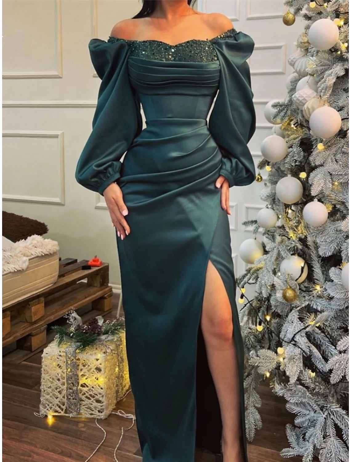 Sheath / Column Green Formal Satin Evening Gown Elegant Dress Formal Sweep / Brush Train Long Sleeve Off Shoulder with Ruched Sequin Slit