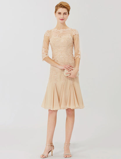 Sheath / Column Mother of the Bride Dress Classic & Timeless Elegant & Luxurious Beautiful Back Illusion Neck Knee Length Chiffon All Over Lace Half Sleeve with Appliques / See Through
