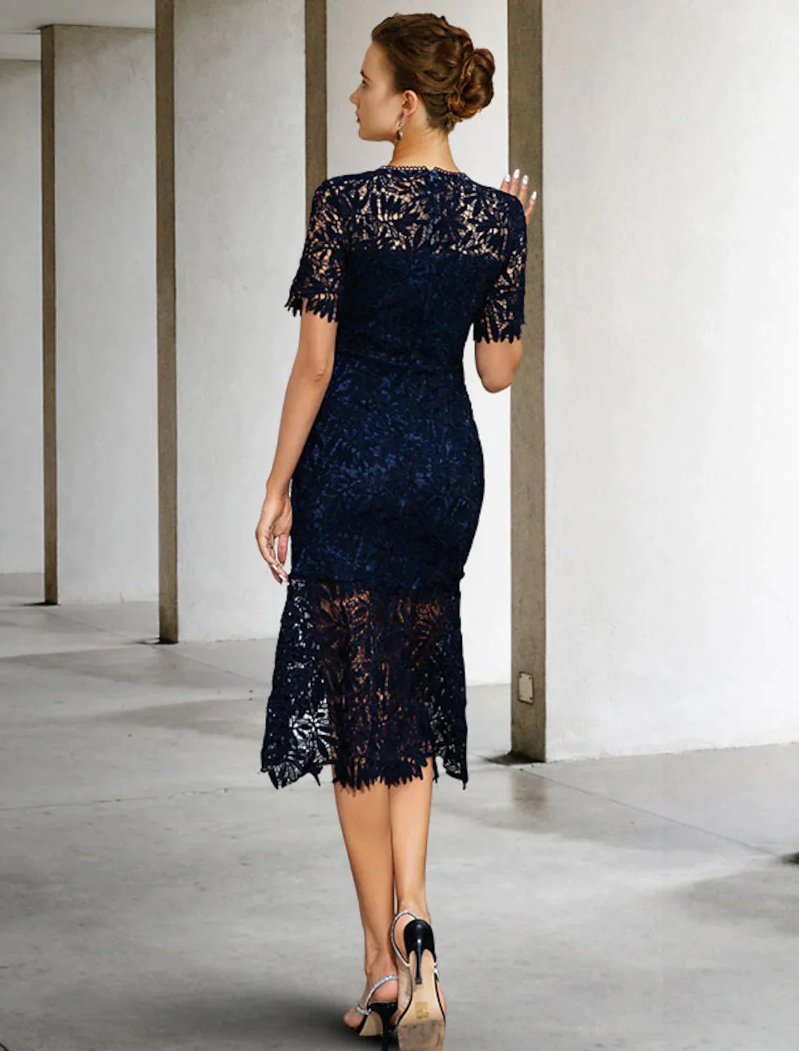 Mother of the Bride Dress Simple Elegant Knee Length Lace Short Sleeve Appliques