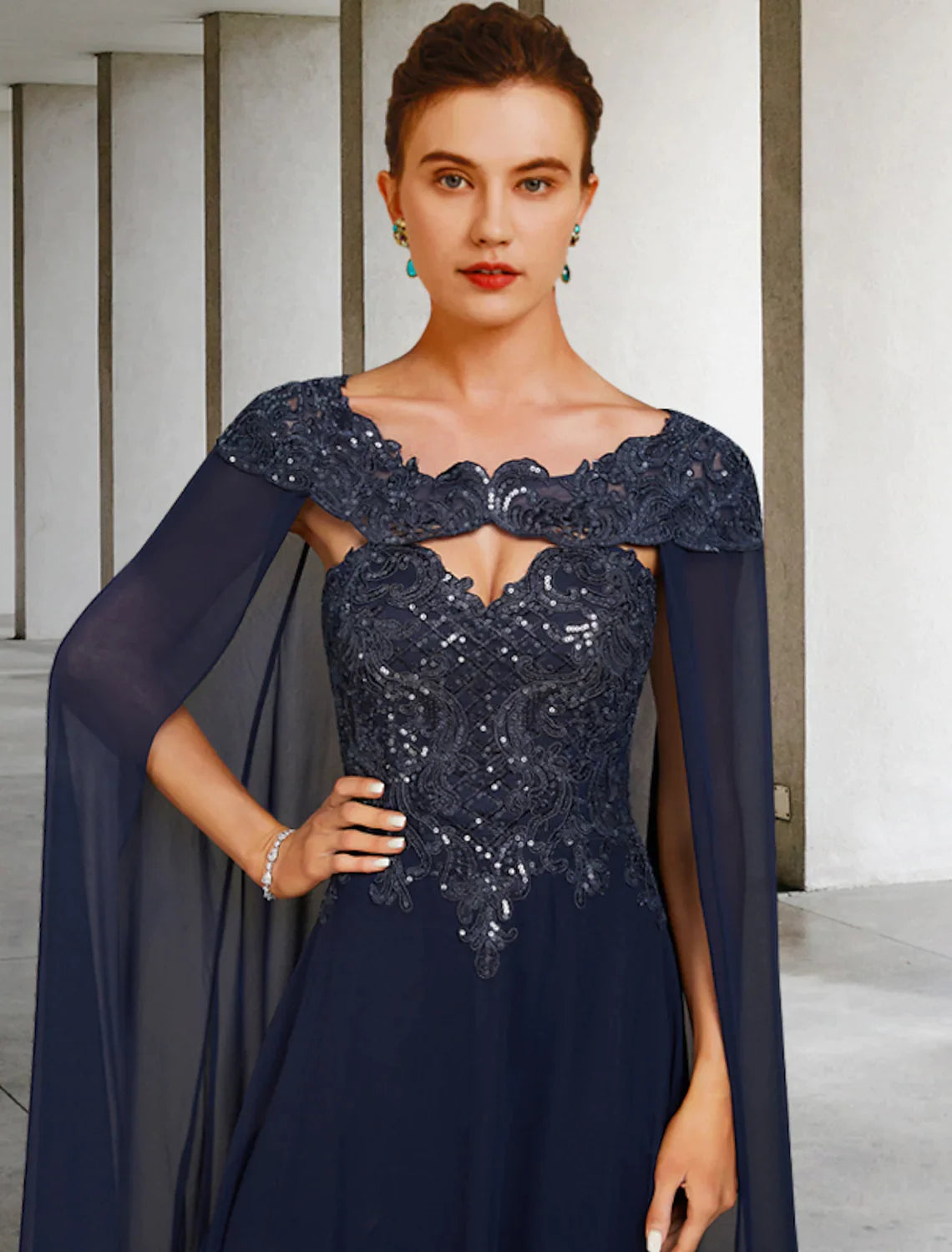 Two Piece A-Line Mother of the Bride Dress Vintage Elegant Strapless Floor Length Chiffon Lace Sequined Sleeveless with