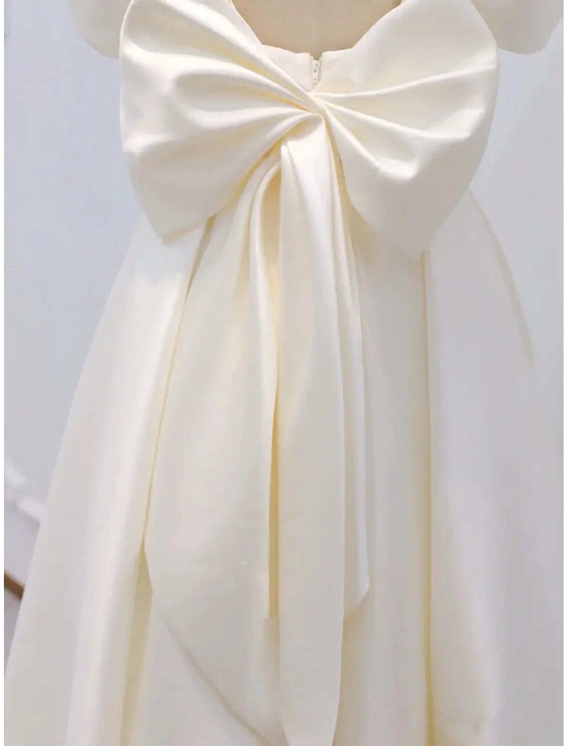 Bridal Little White Dresses Wedding Dresses Knee Length A-Line Short Sleeve Square Neck Satin