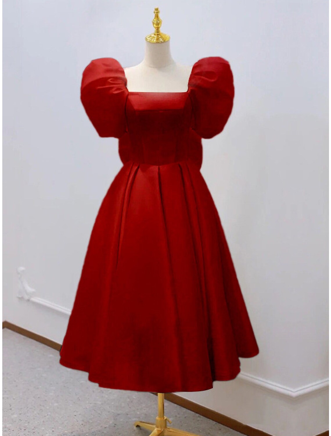 Bridal Little White Dresses Wedding Dresses Knee Length A-Line Short Sleeve Square Neck Satin